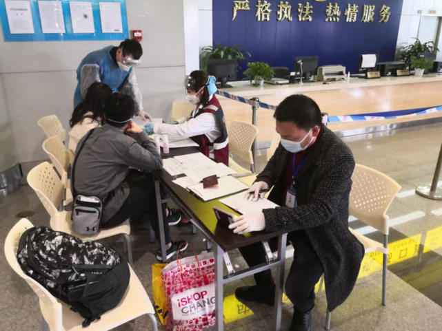 成都空港門戶的抗疫防線 15座酒店、1545次航班的“云端守護”